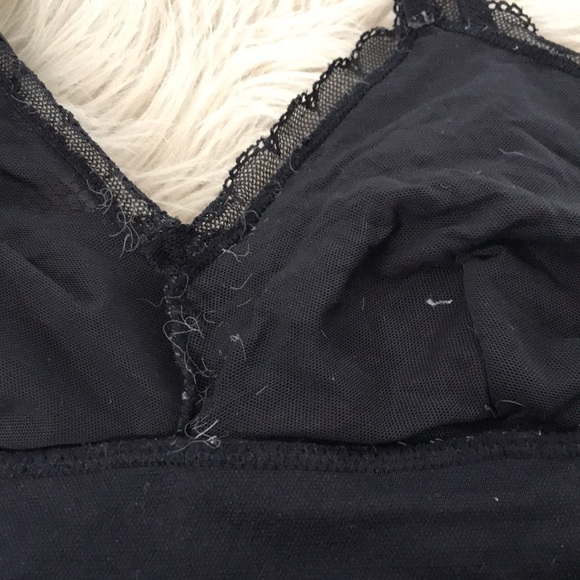 Women- V Neck Elegant Black Lace Crop Bralette | XS - Picture 12 of 13